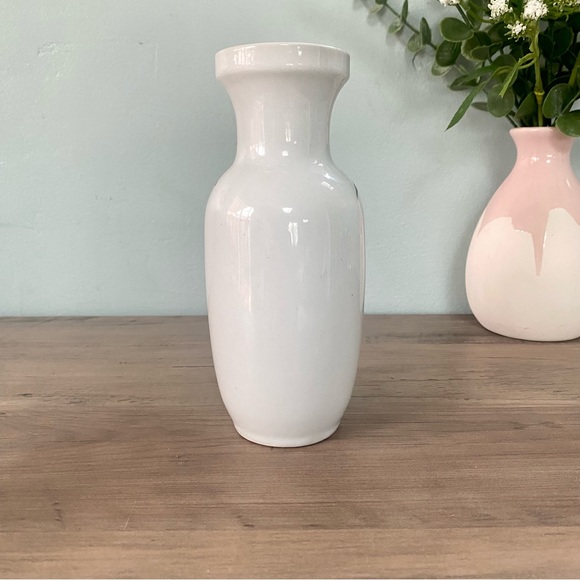 Small Ceramic Vase w/ Bamboo Painting Excellent Condition - Picture 2 of 5